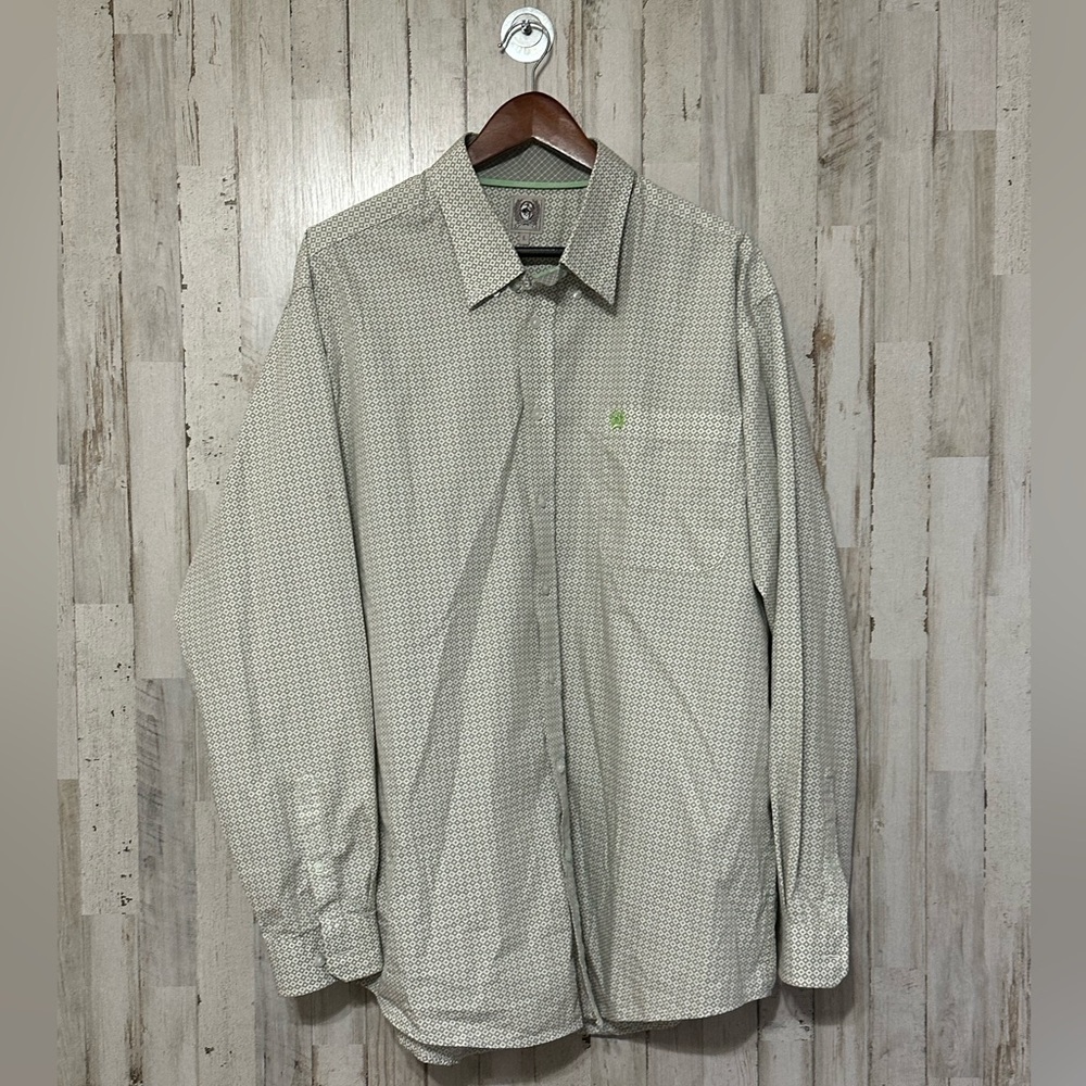 Cinch Button‎ Up Shirt